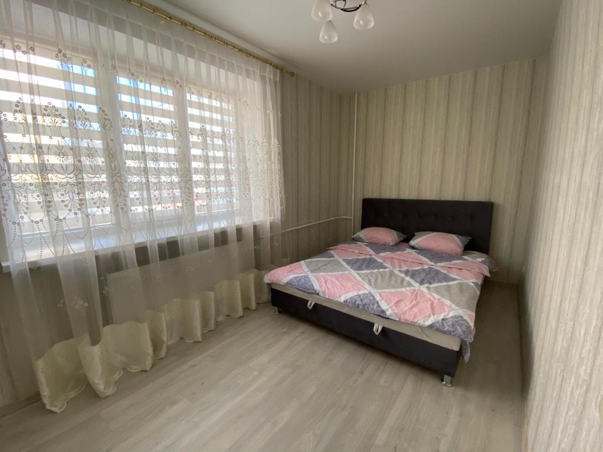 Cosy flat in the city centre Chernihiv Exterior photo