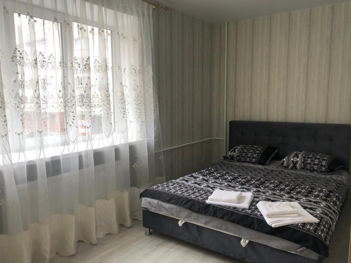 Cosy flat in the city centre Chernihiv Exterior photo