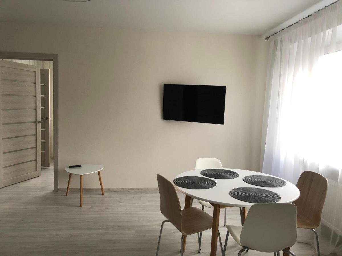 Cosy flat in the city centre Chernihiv Exterior photo
